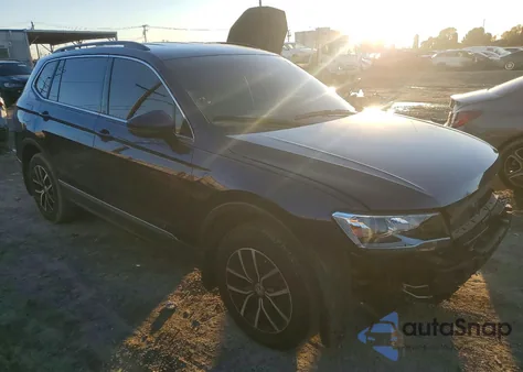 2021 Volkswagen Tiguan Se z USA, uszkodzony, nr VIN 3VV3B7AX2MM126652